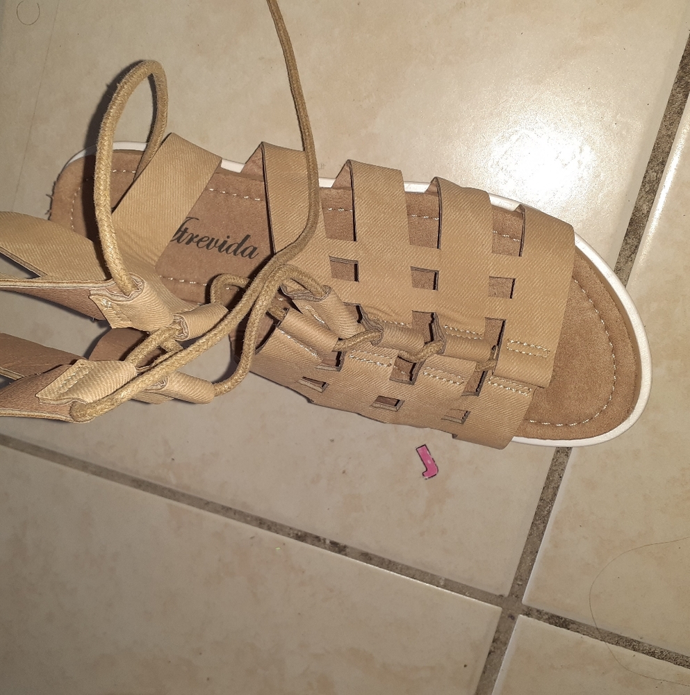 Shoes - Picture 2 of 5